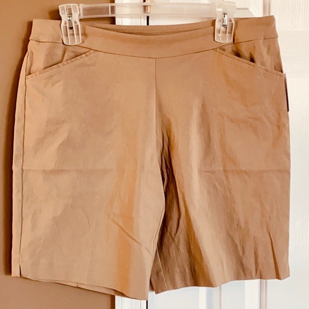 Gorgeous Time & Tru Stretch Mid-Rise Shorts🎁. - Picture 9 of 12